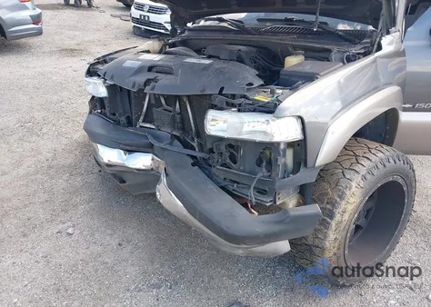 2000 Chevrolet Silverado 1500 Ls from USA, damaged, VIN 1GCEK19T1YE331042